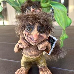 Dad Giving Piggyback Ride to Son Nyform Troll Duo ~ *Rare Collectible